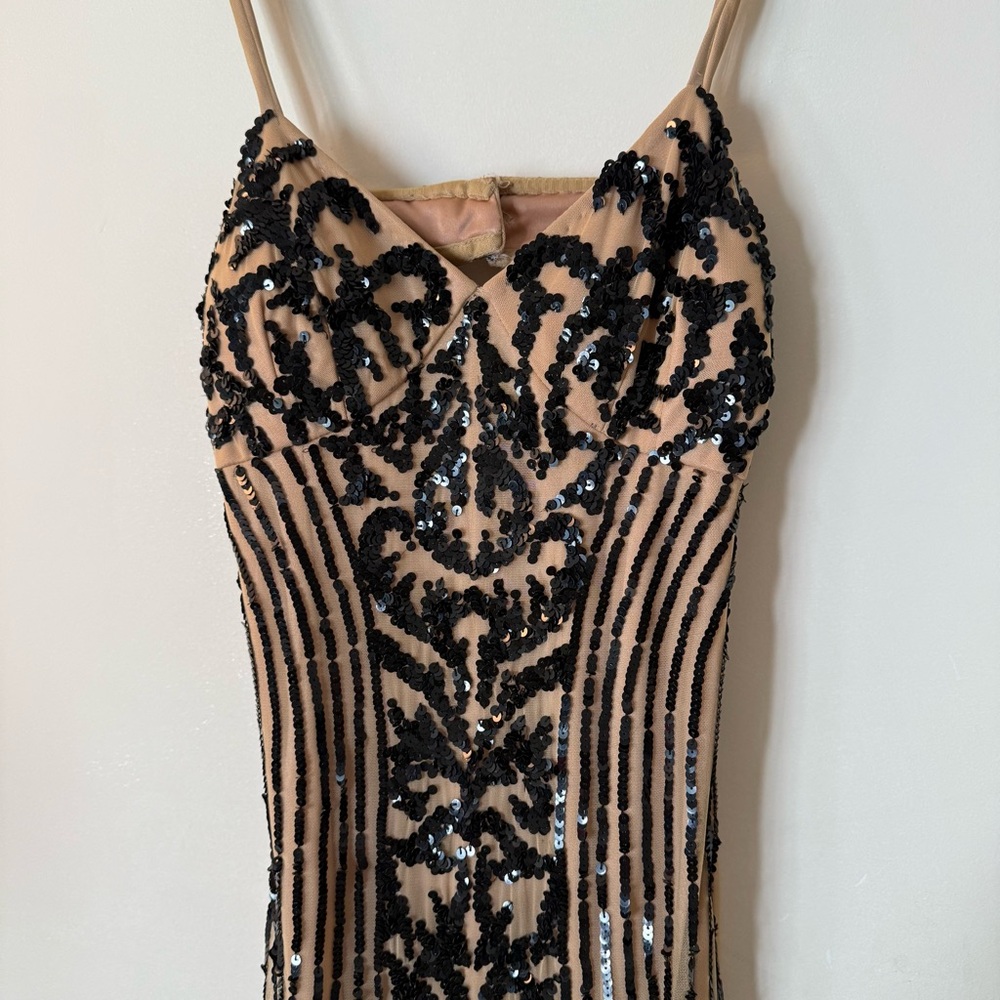 Elegant Black Sequin Dress‎